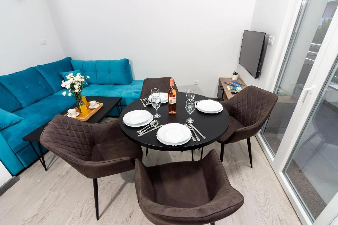Villa Ivana In Kastela Apartment