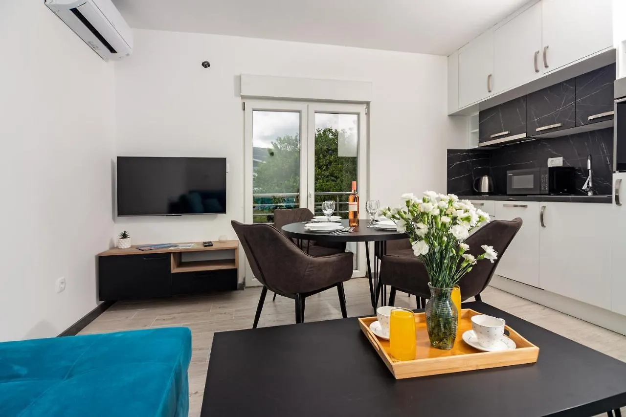 Villa Ivana In Kastela 0*,  Croatia